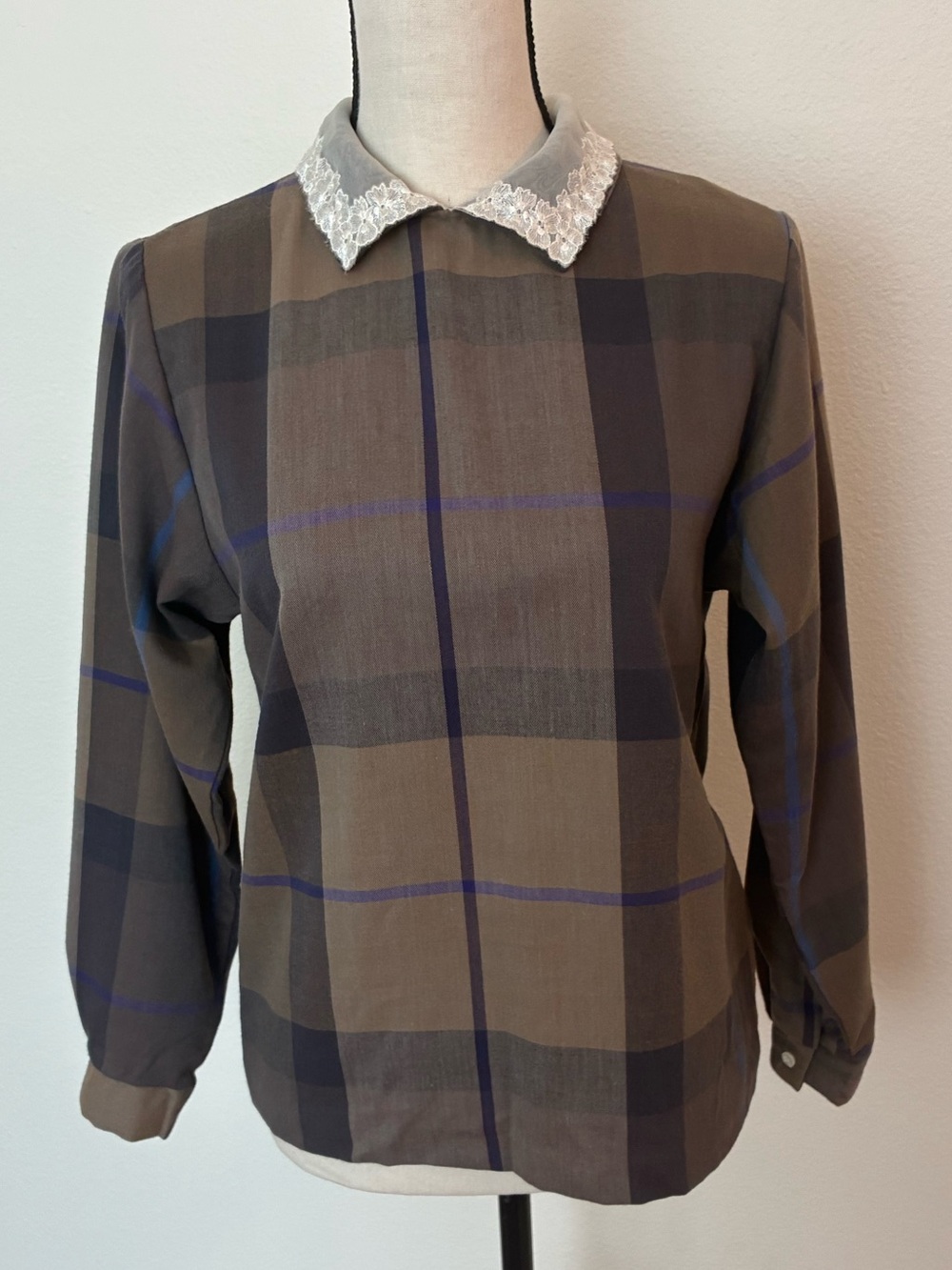 Vintage 80s Russ Petites Plaid Lace Collar Blouse